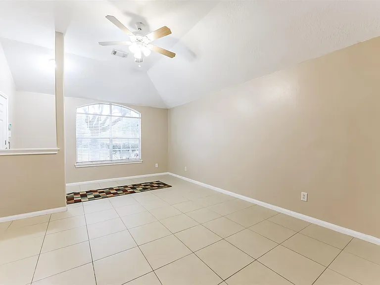 8322 Kingsbridge Meadow Dr — Photo 5