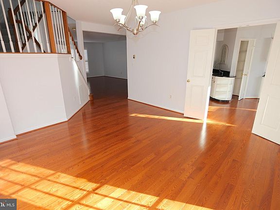 5th image of 11419 Hollowstone Dr