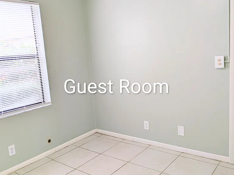 7190 Golf Colony Ct #104 — Photo 4