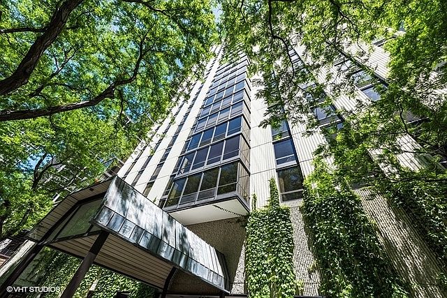 1st image of 100 E Bellevue Pl APT 10E