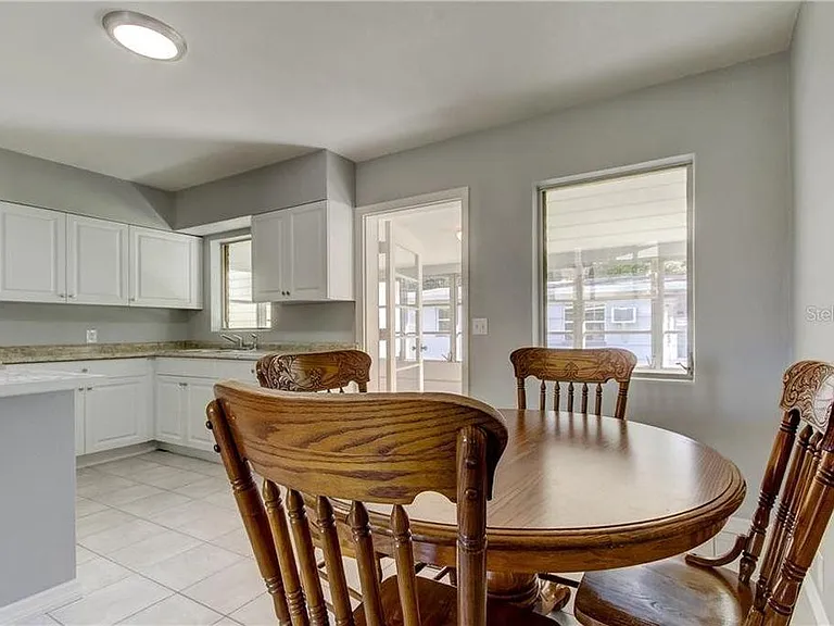 401 S Orion Ave — Photo 9