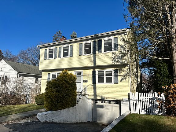 2nd image of 315 Wagner Ave