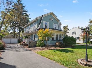285 Thomas Ave, Rochester, NY 14617