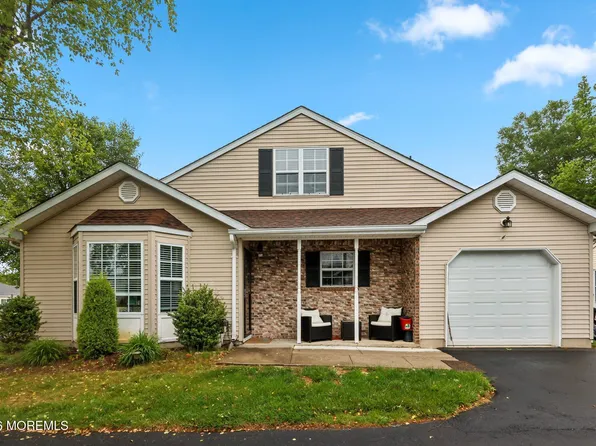 81 Farnworth Close #1000, Freehold, NJ 07728