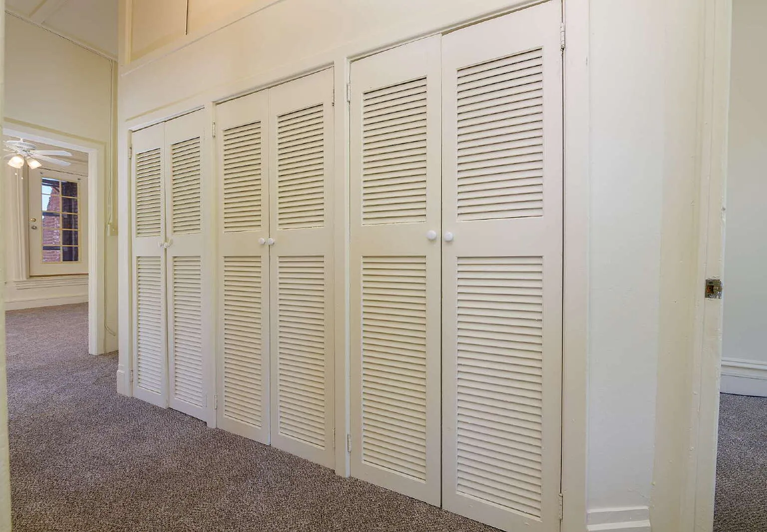 2 bed, 1.0 bath, 580 sqft, $1,600 — Photo 3