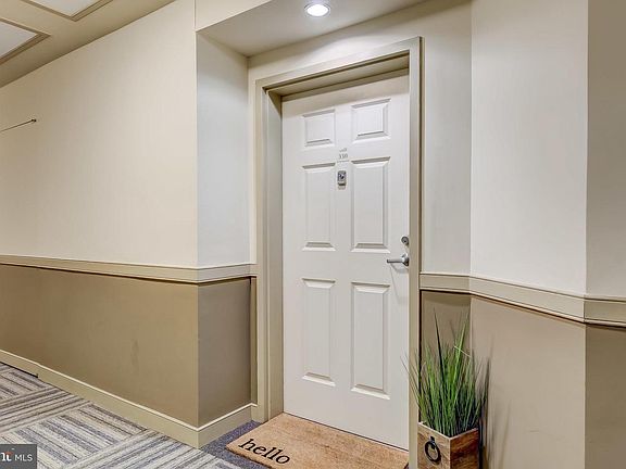 3rd image of 23 Pierside Dr APT 130