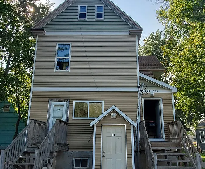 420 2nd Ave NE #202 — Photo 3