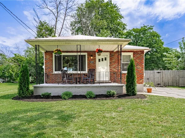 1257 93rd St, Niagara Falls, NY 14304