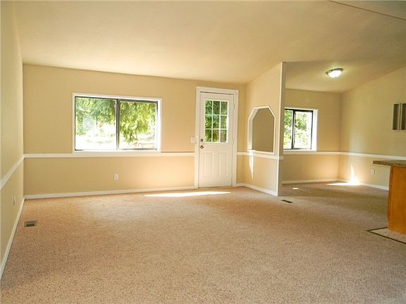 3rd image of 24819 144th Ave E