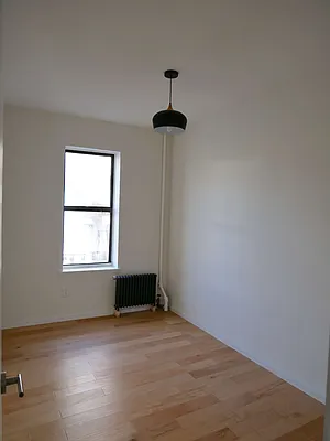 Rented by New Holland Residences | media 28