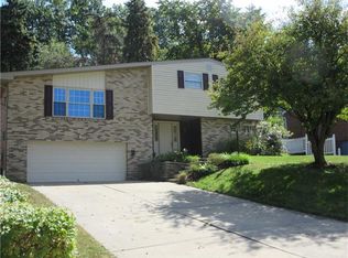 393 Tara Dr, Pittsburgh, PA
