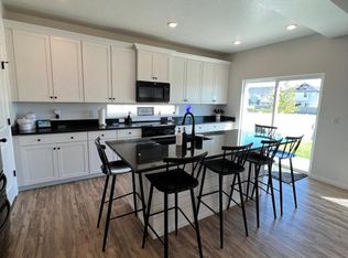 362 S High Rock Ave, Saratoga Springs, UT 84045