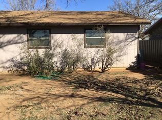 502 NE 2nd St, Seminole, TX 79360