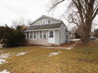 1517 Idlewild Dr, Round Lake Beach, IL