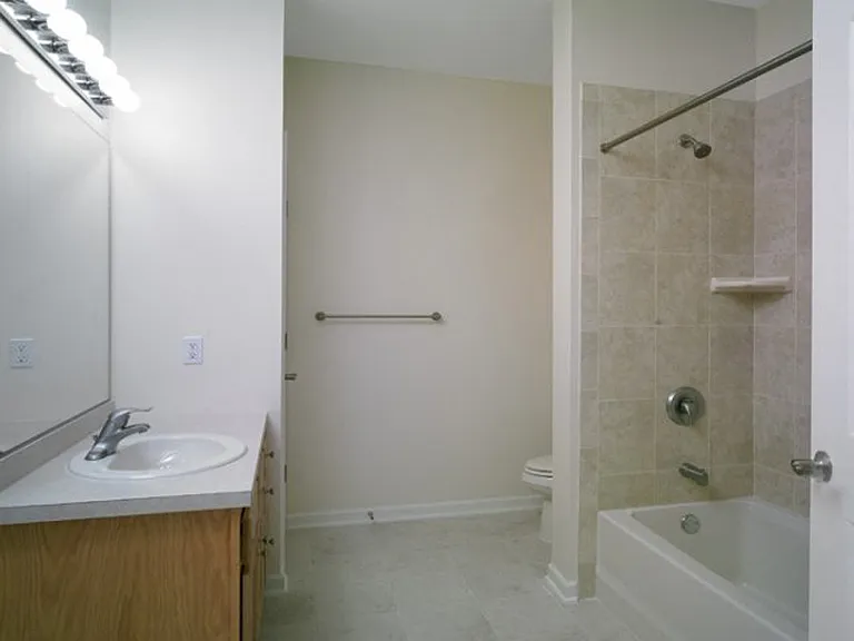 Sutton Hill Apartments and The Point at Sutton Hill — Photo 13