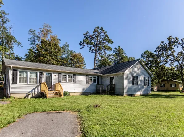 186 Lombardy St, Appomattox, VA 24522