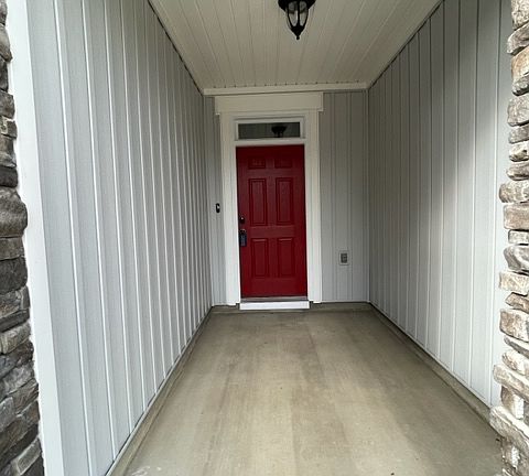 3rd image of 704 Kensey Park Ln