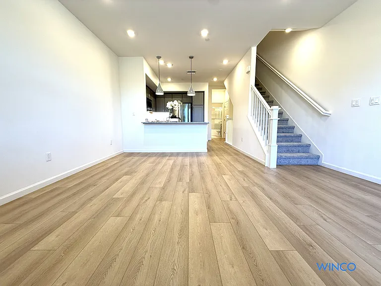 3810 Norbridge Ave — Photo 4