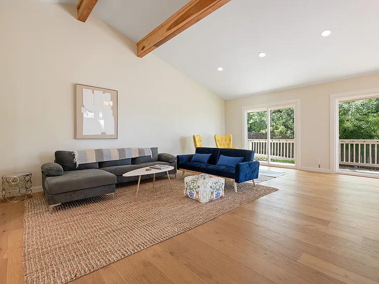 1505 Quaker Ridge Dr — Photo 16