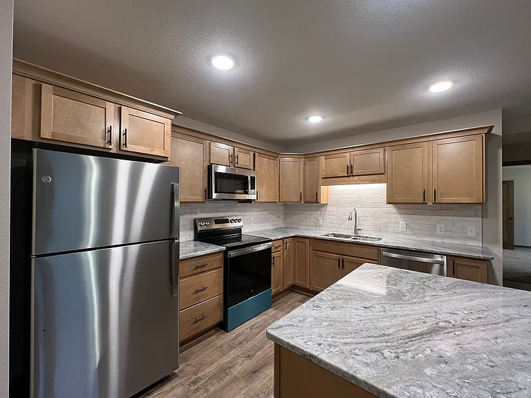4835 Woodland Park Dr — Photo 13