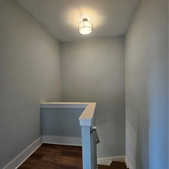 521 W 38th St — Photo 10