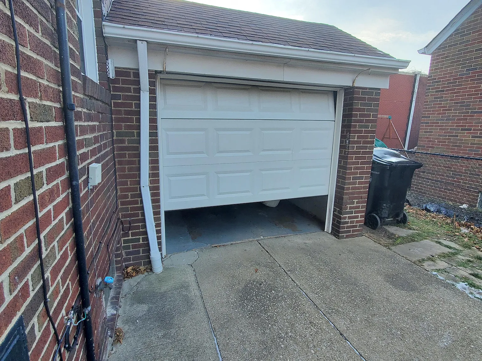 1115 Villaview Rd - 1 — Photo 2
