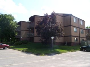 275 Haywood Dr, Iowa City, IA 52245
