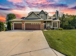 706 E Wahoo Cir, Derby, KS 67037
