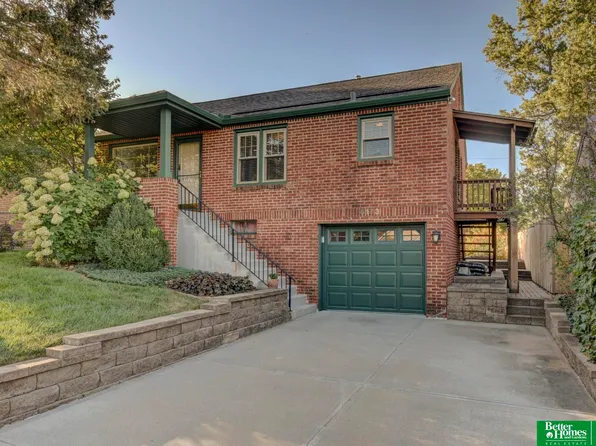 6173 Hickory St, Omaha, NE 68106