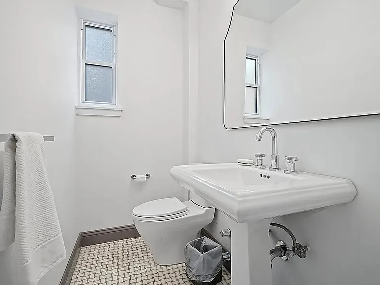 66 Jane St #2 — Photo 14