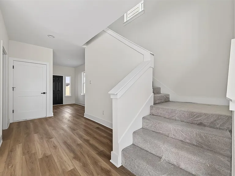 12319 New Jordan Ln — Photo 6
