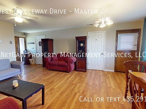 2nd image of 405 W Circleway Dr #1