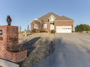 160 Maple Ridge Ct, McMinnville, TN 37110