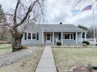 47 Kazbeck St, Springfield, MA 01151