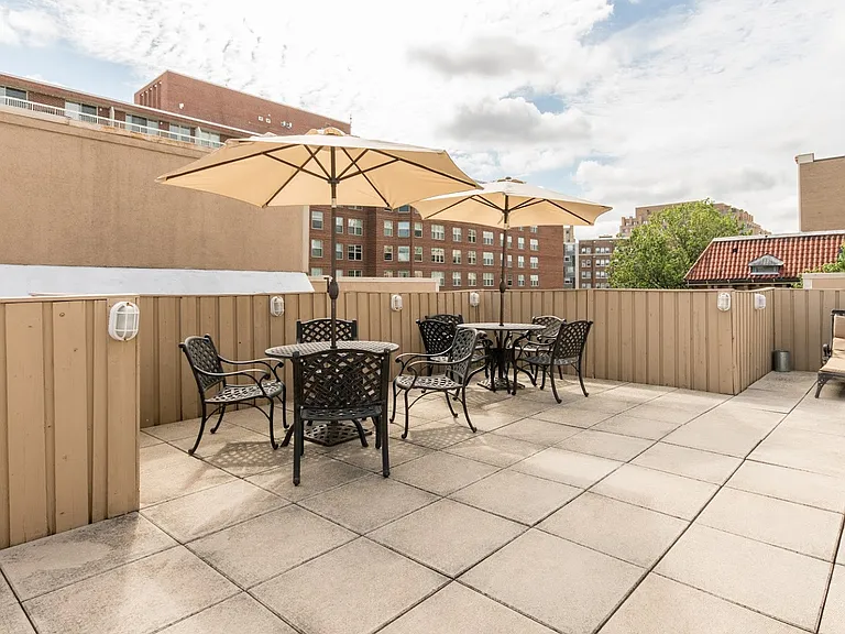 1515 O St NW — Photo 93