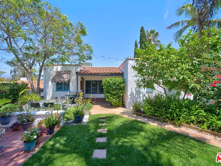 1221 Edris Dr — Photo 44