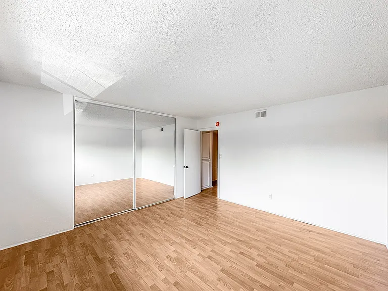 410 Colorado Ave #C — Photo 12