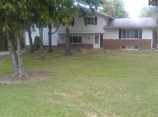 13300 Cedar Acres Dr, Chesterland, OH 44026