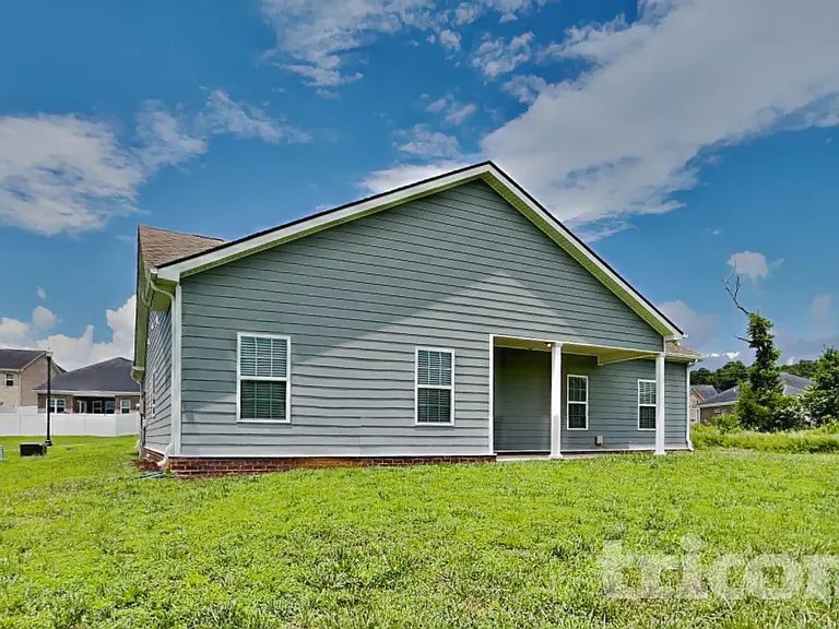 1022 Cyril Dr — Photo 17