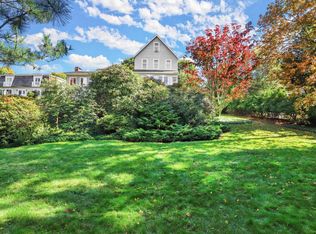 10 Logan Pl, Norwalk, CT 06853