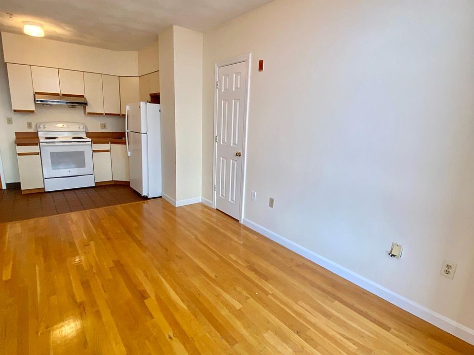 1st image of 72 Essex St #75