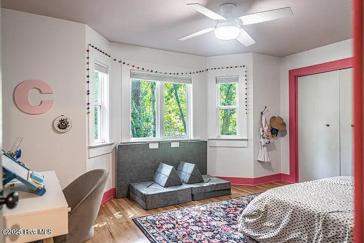 420 E Indiana Ave — Photo 15