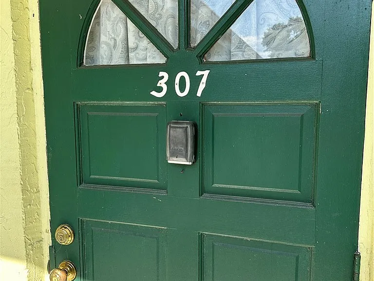 307 Golf Villas Ct NW — Photo 1