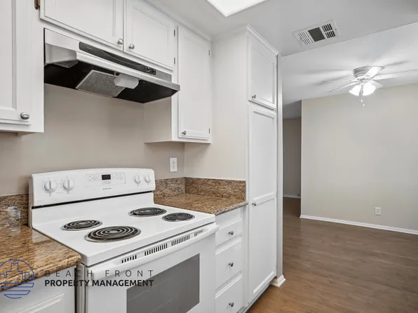 11500 E 215th St, 11500 E 215th St #9, Lakewood, CA 90715