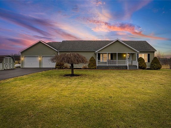 2nd image of 3118 Lake To Lake Rd