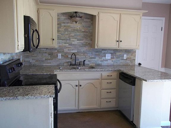 4 - Kitchen View 2
