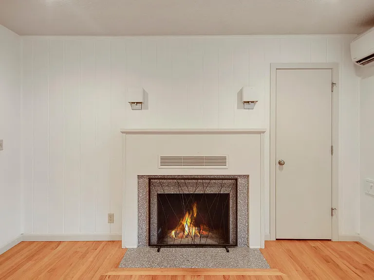 6011 SE Insley St — Photo 5