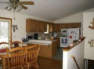 5421 Carlson Ln, Ashtabula, OH 44004