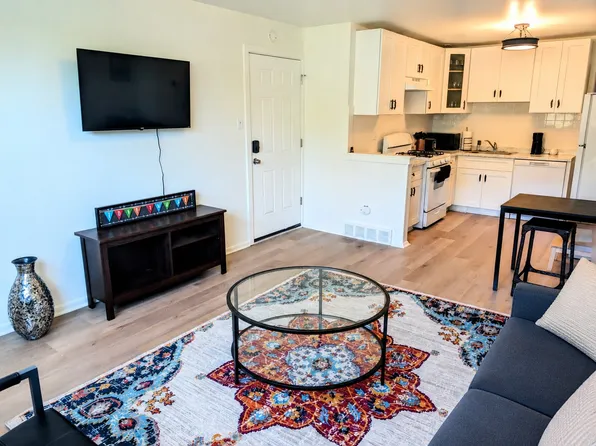 339 Ripka St Floor 2, Philadelphia, PA 19128