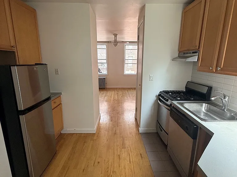 80 Thompson St #11 — Photo 3